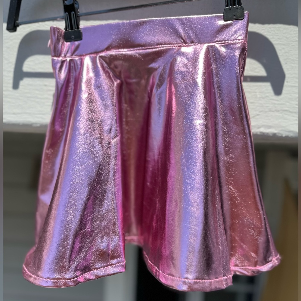 Girls Shiny Metallic Pink Skater Skirt age 6Y NEW